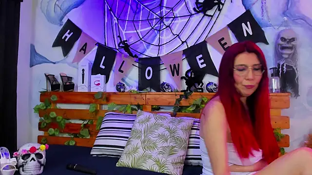 Perla Franco online show from October 2025 06:02:02 AM