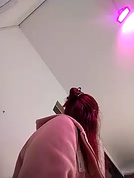 Perla Franco online show from December 2025 05:08:01 AM