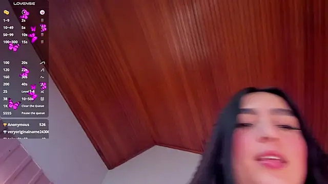 elodie walker online show from January 2026 12:53:01 PM