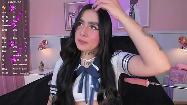 elodie walker online show from December 2025 12:37:01 PM