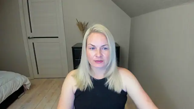Alicee Gracee online show from October 2025 07:15:02 PM