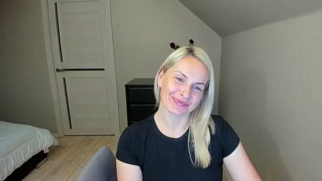 Alicee Gracee online show from September 2025 09:09:01 PM