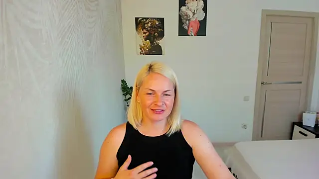 Alicee Gracee online show from July 2026 08:43:01 AM