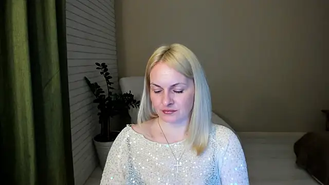 Alicee Gracee online show from February 2026 08:39:01 PM