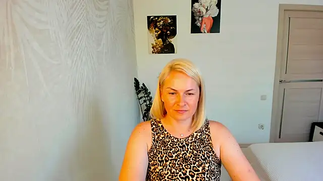 Alicee Gracee online show from July 2026 09:27:01 AM