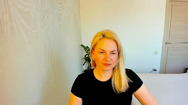 Alicee Gracee online show from March 2026 08:03:02 AM