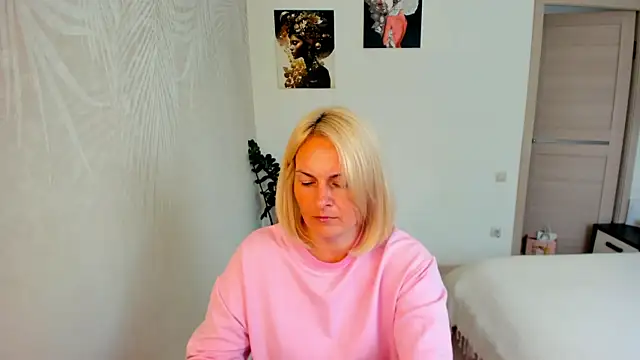 Alicee Gracee online show from July 2026 08:56:01 AM