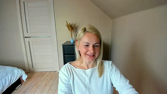 Alicee Gracee online show from October 2025 07:27:01 AM