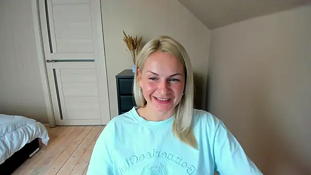 Alicee Gracee online show from October 2025 08:38:02 AM