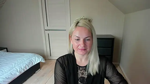 Alicee Gracee online show from October 2025 06:57:01 AM