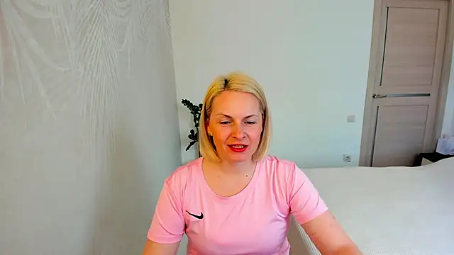 Alicee Gracee online show from April 2026 09:27:01 AM