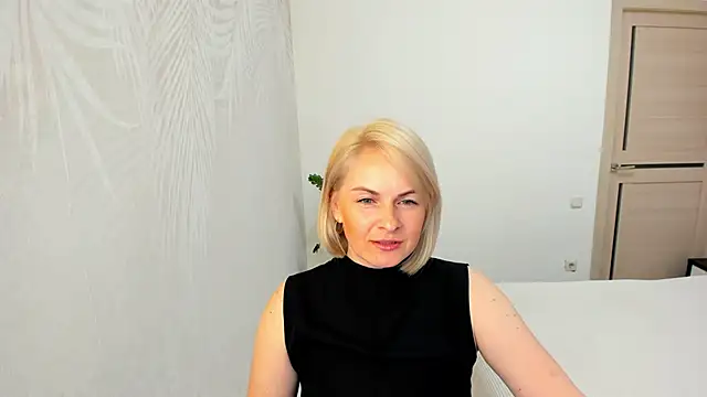 Alicee Gracee online show from April 2026 06:25:02 PM