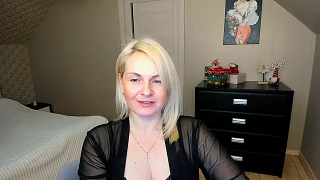 Alicee Gracee online show from December 2025 08:39:01 PM