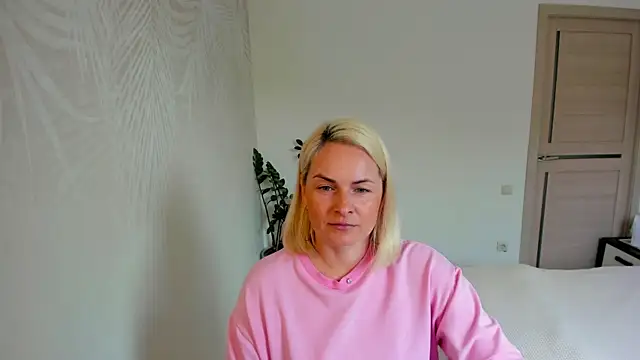 Alicee Gracee online show from June 2026 09:04:02 AM
