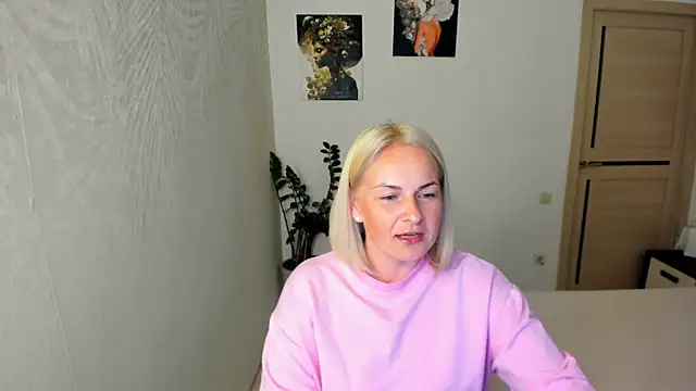 Alicee Gracee online show from June 2026 07:36:01 PM