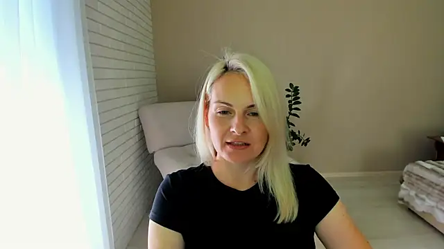Alicee Gracee online show from September 2025 08:10:01 AM