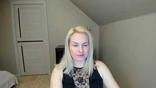 Alicee Gracee online show from February 2025 06:57:02 PM