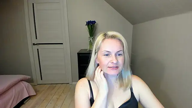 Alicee Gracee online show from March 2025 03:49:02 PM