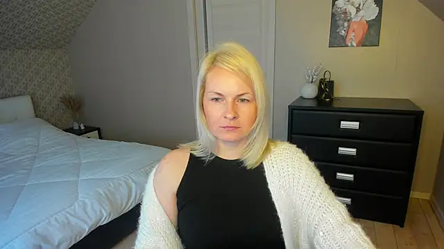 Alicee Gracee online show from November 2025 07:41:01 AM