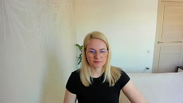 Alicee Gracee online show from March 2026 08:14:01 AM