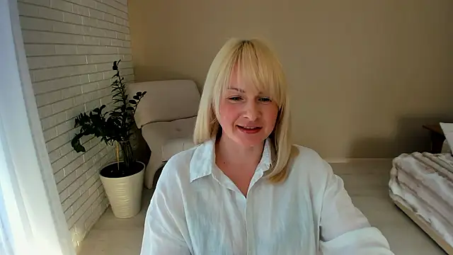 Alicee Gracee online show from February 2026 12:18:02 PM