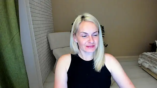 Alicee Gracee online show from September 2025 07:52:02 PM