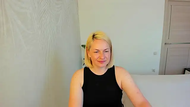 Alicee Gracee online show from May 2026 08:07:02 AM