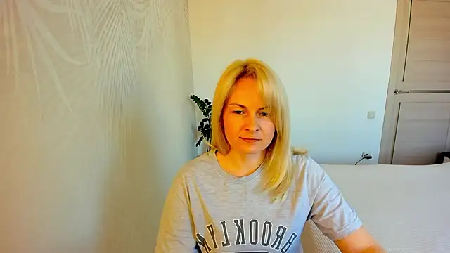 Alicee Gracee online show from March 2026 10:06:01 AM