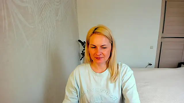 Alicee Gracee online show from March 2026 10:46:01 AM