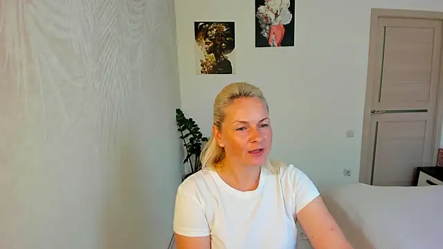 Alicee Gracee online show from August 2026 09:37:02 AM
