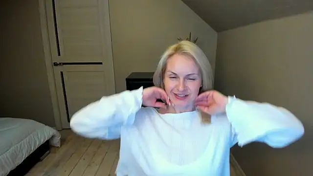Alicee Gracee online show from February 2025 09:10:01 PM