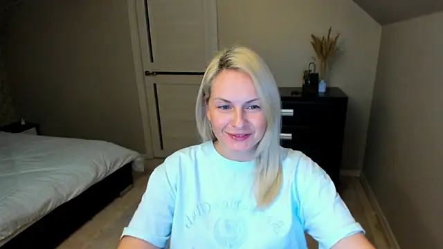 Alicee Gracee online show from November 2025 07:29:02 PM