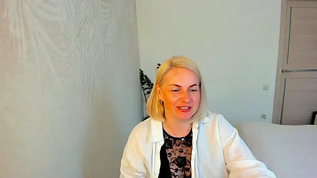 Alicee Gracee online show from May 2026 07:58:02 AM