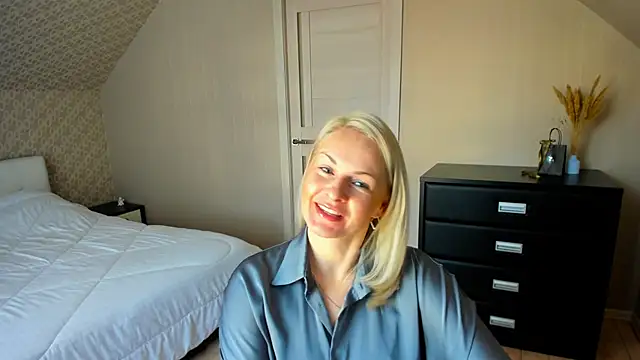 Alicee Gracee online show from November 2025 07:12:01 AM