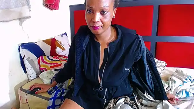 MaximTease24 online show from February 2026 10:52:02 PM