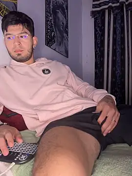 Snapshot of Anthony-Martin chatting on February 2025 01:48:02 PM Anthony-Martin online show from February 2025 01:48:02 PM