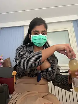 Snapshot of ScarletAss chatting on March 2025 05:23:01 PM ScarletAss online show from March 2025 05:23:01 PM