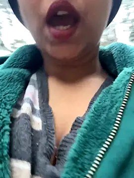 Snapshot of ScarletAss chatting on September 2025 05:25:01 AM ScarletAss online show from September 2025 05:25:01 AM