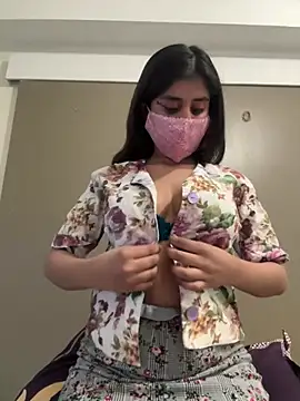 ScarletAss online show from April 2026 03:18:02 PM