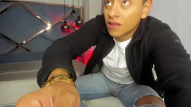 Lucii fer  online show from March 2026 12:27:02 PM