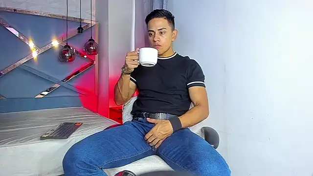 Lucii fer  online show from March 2026 11:38:02 AM