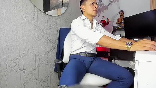 Lucii fer  online show from May 2026 11:38:01 AM