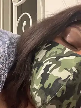 Snapshot of bonbonaumiel chatting on January 2025 04:57:02 AM bonbonaumiel online show from January 2025 04:57:02 AM