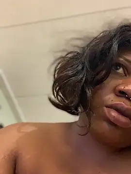 Snapshot of bonbonaumiel chatting on December 2024 01:53:01 AM bonbonaumiel online show from December 2024 01:53:01 AM