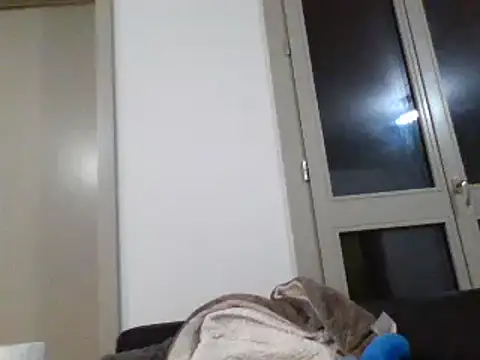 Snapshot of bonbonaumiel chatting on December 2024 03:47:02 AM bonbonaumiel online show from December 2024 03:47:02 AM