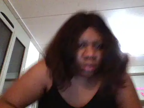 Snapshot of bonbonaumiel chatting on December 2024 12:41:01 AM bonbonaumiel online show from December 2024 12:41:01 AM