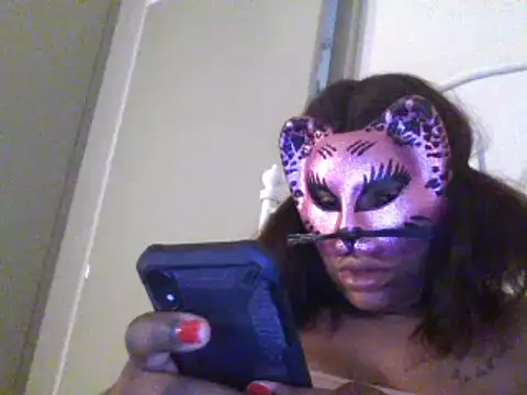 Snapshot of bonbonaumiel chatting on January 2025 08:52:01 AM bonbonaumiel online show from January 2025 08:52:01 AM