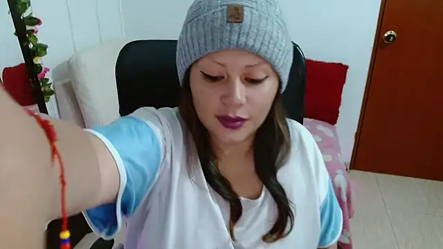 miss evoleth2 online show from March 2026 11:05:01 AM