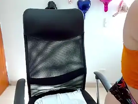 miss evoleth2 online show from September 2025 08:18:02 PM
