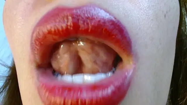 Snapshot of miss_evoleth2 chatting on November 2025 07:06:01 PM miss evoleth2 online show from November 2025 07:06:01 PM